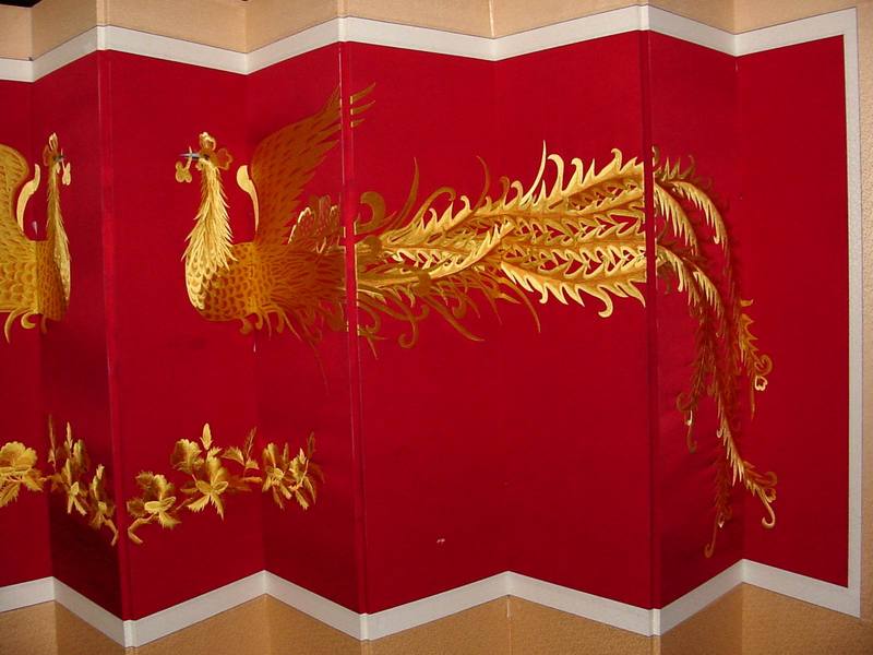 [Animal Art] embroidery of Chinese Phoenix; DISPLAY FULL IMAGE.