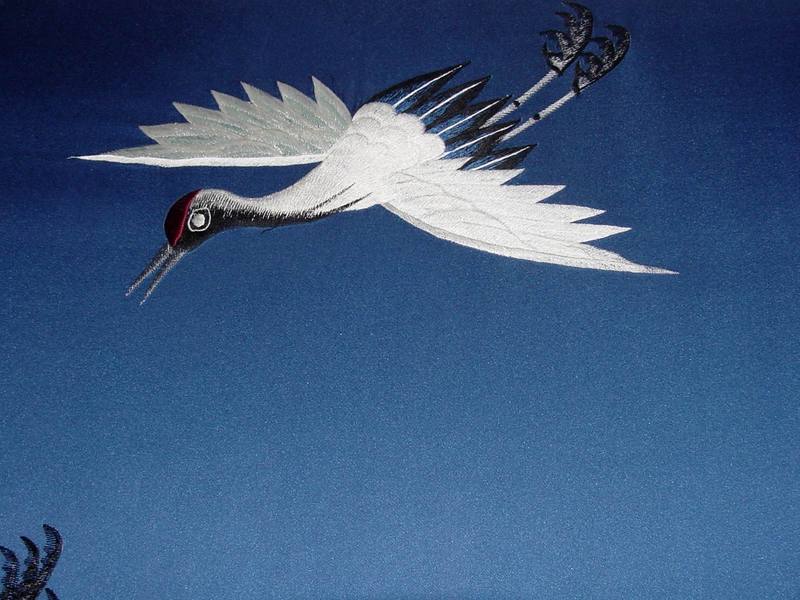 [Animal Art] Embroidery of Red-crowned Crane {!--두루미-->; DISPLAY FULL IMAGE.