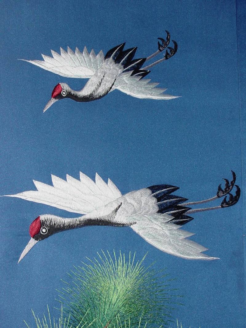 [Animal Art] Embroidery of Red-crowned Cranes {!--두루미-->; DISPLAY FULL IMAGE.