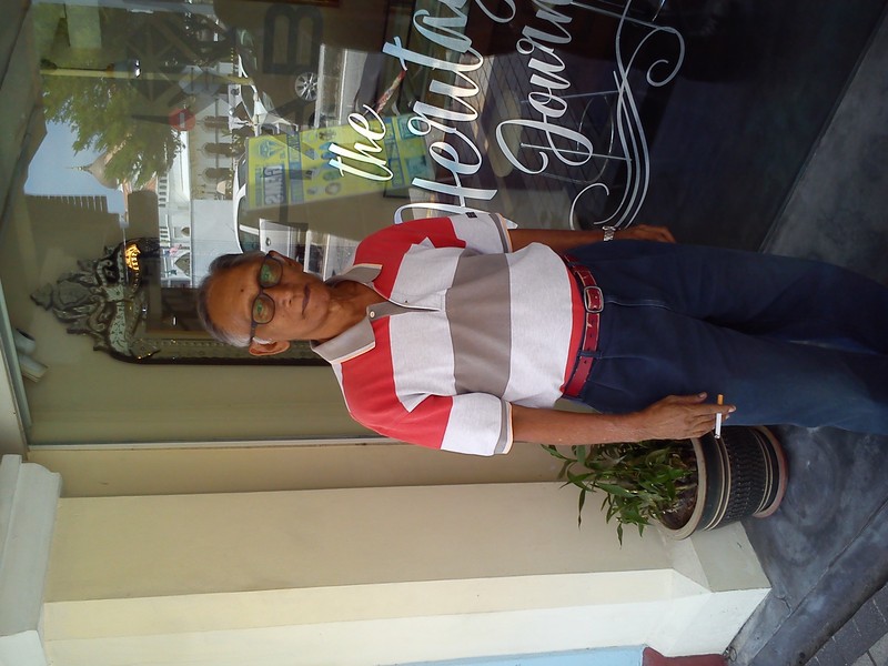 Abah; DISPLAY FULL IMAGE.