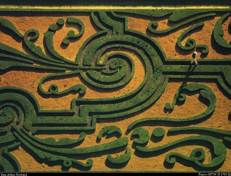 [B14 SLR: Yann Arthus-Bertrand] Vaux-le-Vicomte Chateau's parterre garden in Maincy; DISPLAY FULL IMAGE.
