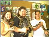they like snakes
